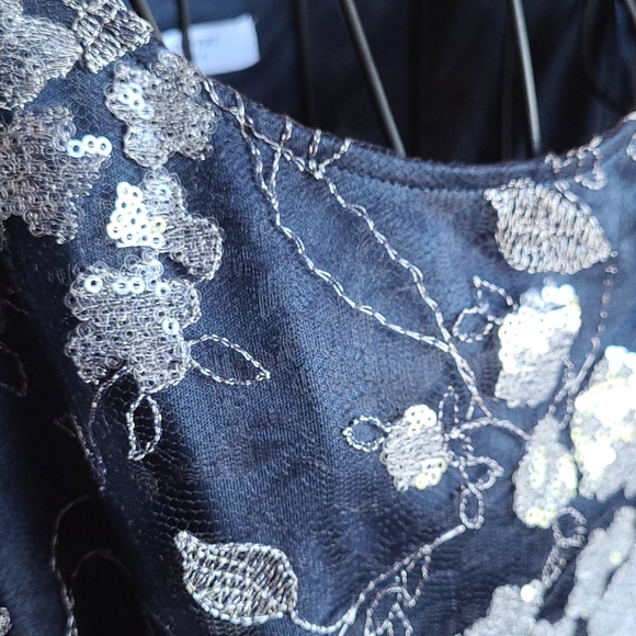 Jaques Vert top - Picture 2 of 5